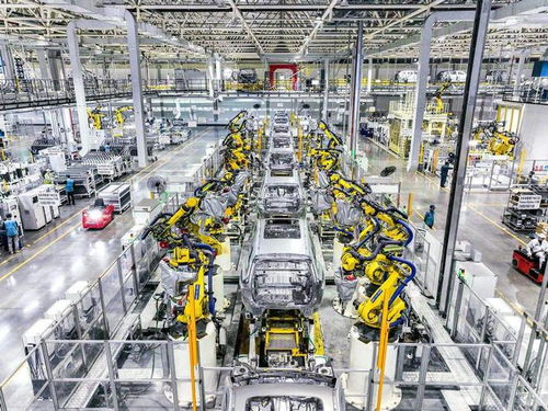 余承東造訪賽力斯汽車智慧工廠，為問界新M7高品質(zhì)交付助威